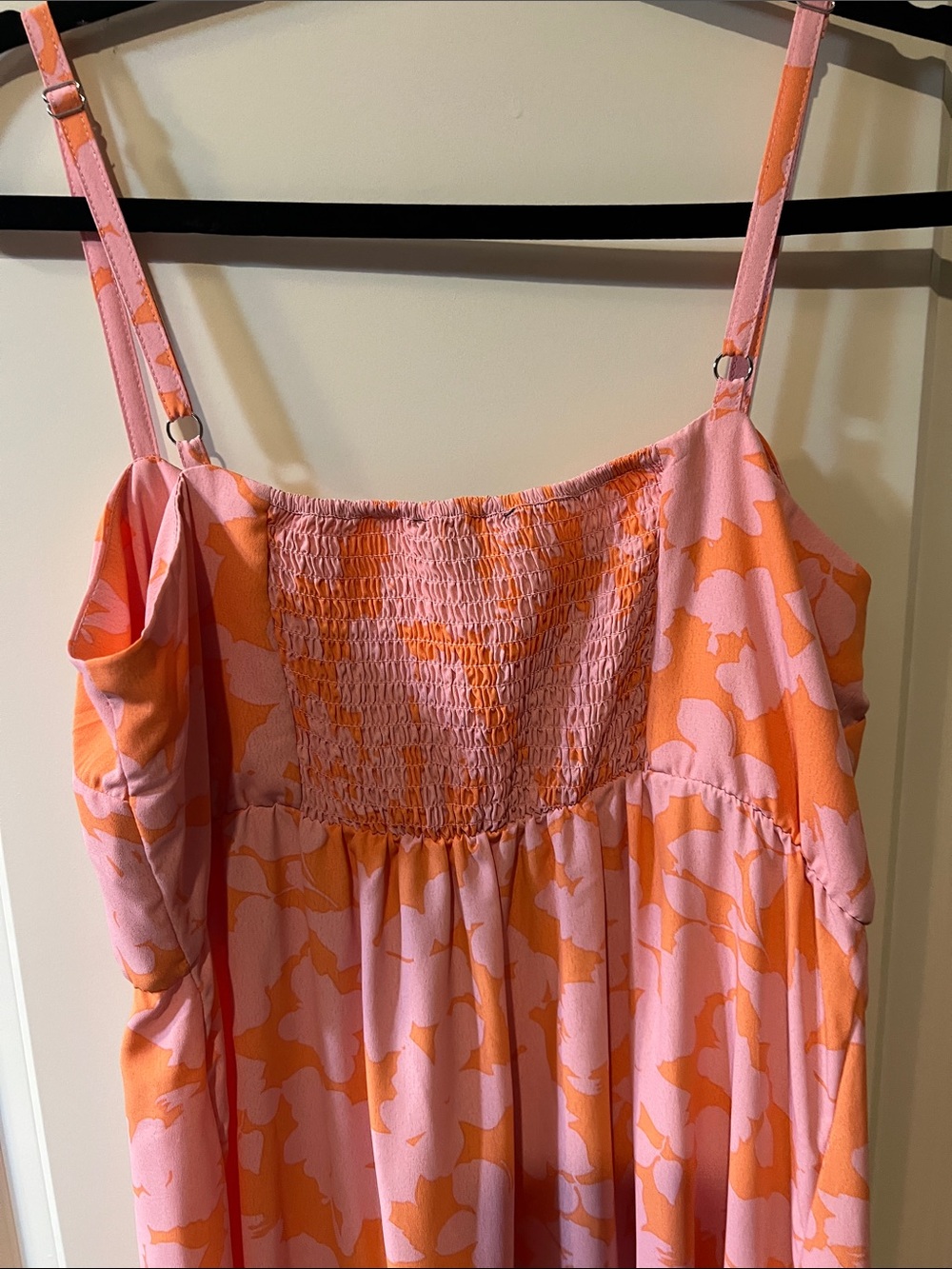 π²2π² if BUNDLED 3 or more $2 items Pink & Orange Floral Tiered Maxi Dress C284 - Picture 4 of 7